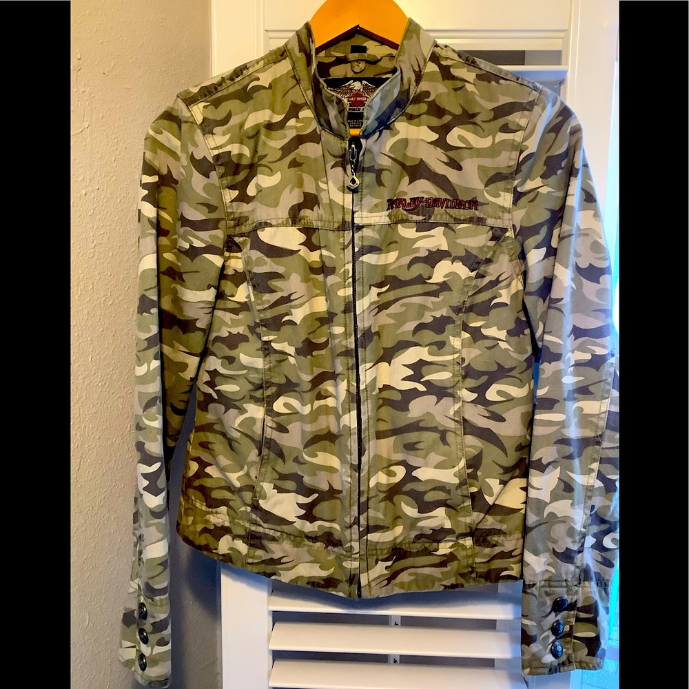 Harley Davidson Camo jacket. Size S